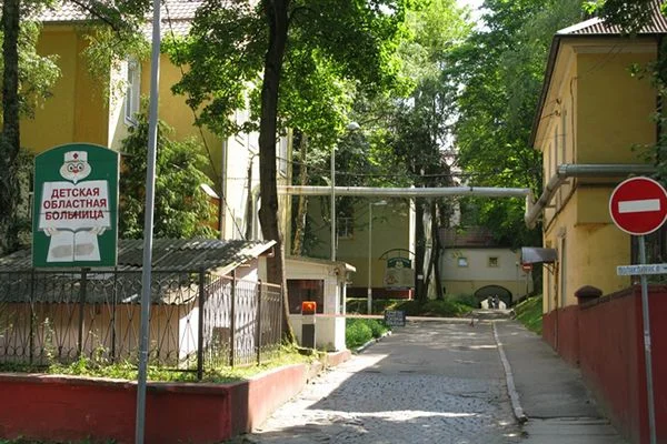 В Детской областной больнице провели первые две операции с помощью нового артроскопического оборудования