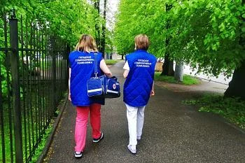 Врачи Городской стоматологической поликлиники оказывают помощь маломобильным калининградцам на дому